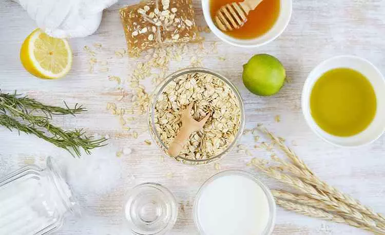 Get Healthy Glowing Skin With This Easy DIY Face Scrub